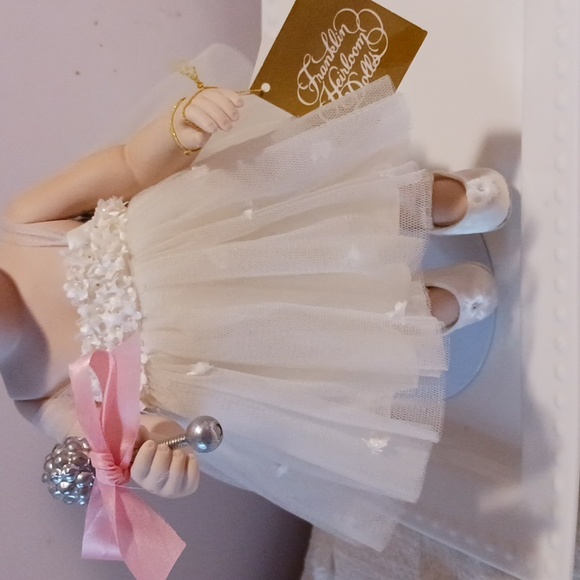 ❤️ Gorgeous Porcelain Elizabeth Taylor Baby Doll Franklin Heirloom Dolls 👑 - Picture 3 of 10